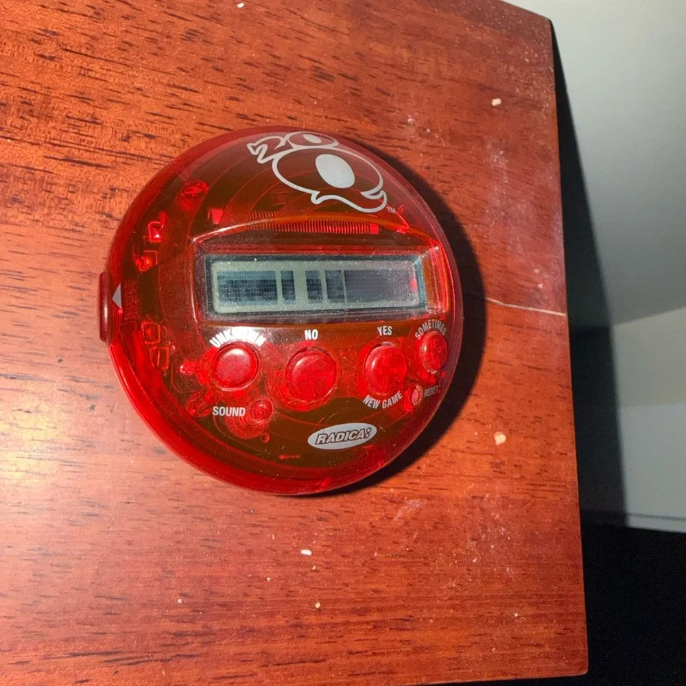 20 Questions handheld game